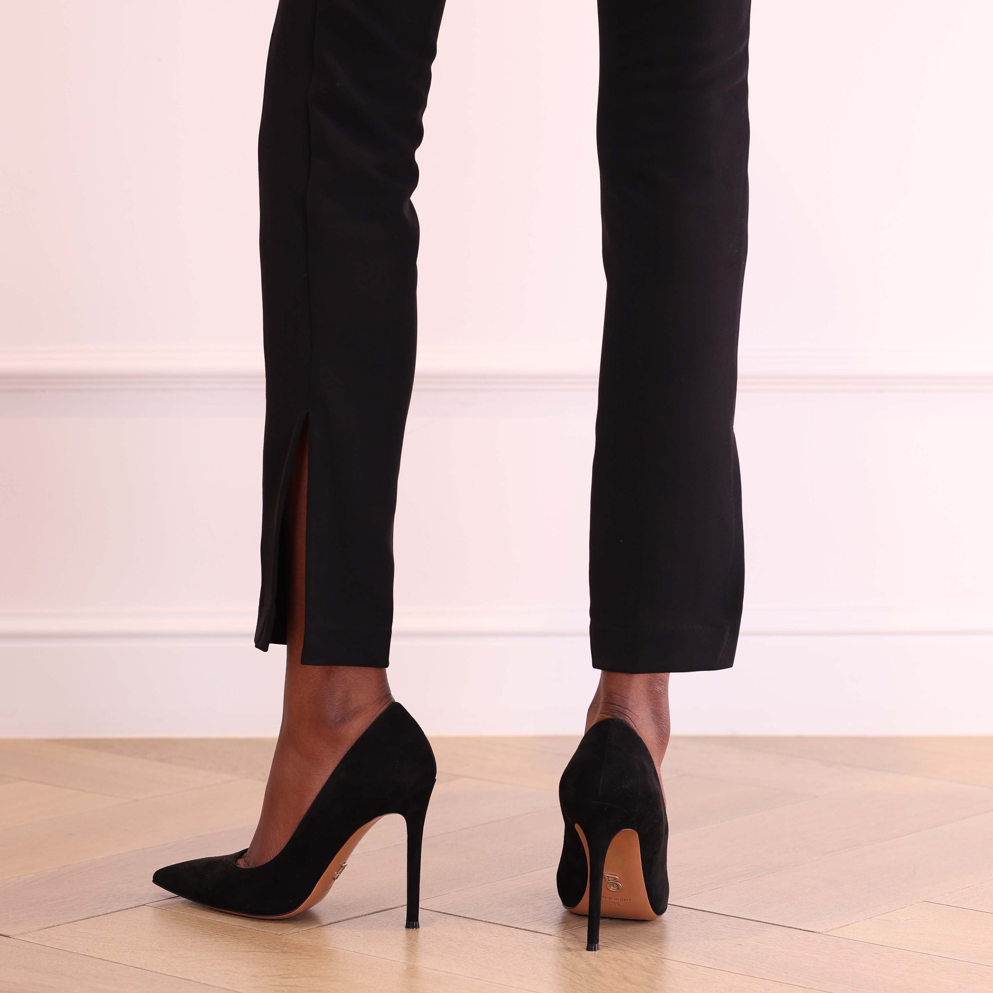 Pump Victoria 105 - Black Suede